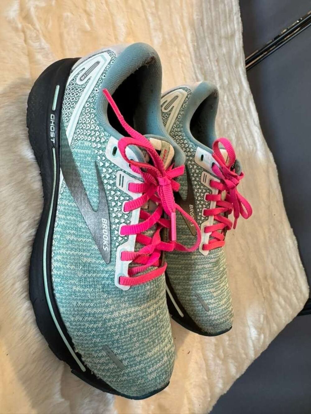 Brooks Ghost 14 Women's Size 9 Teal Pink Running Shoes Sneakers 1203561B141